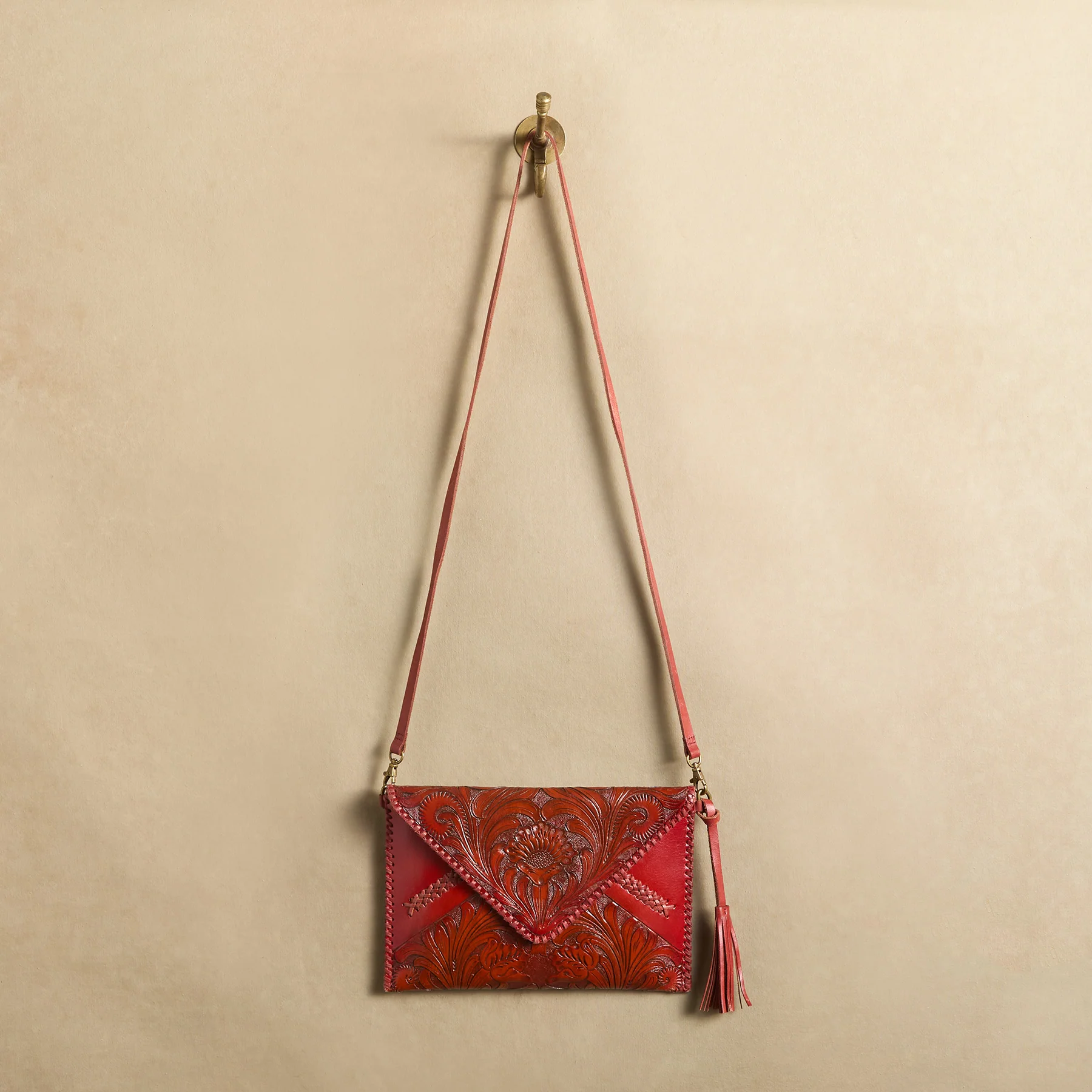 Shasta Tooled Clutch