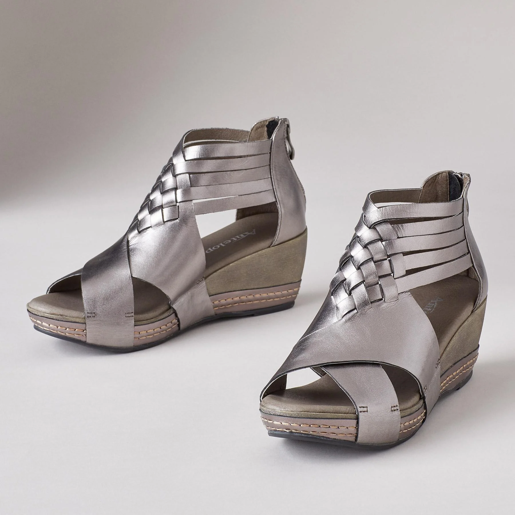 Rowena Wedges