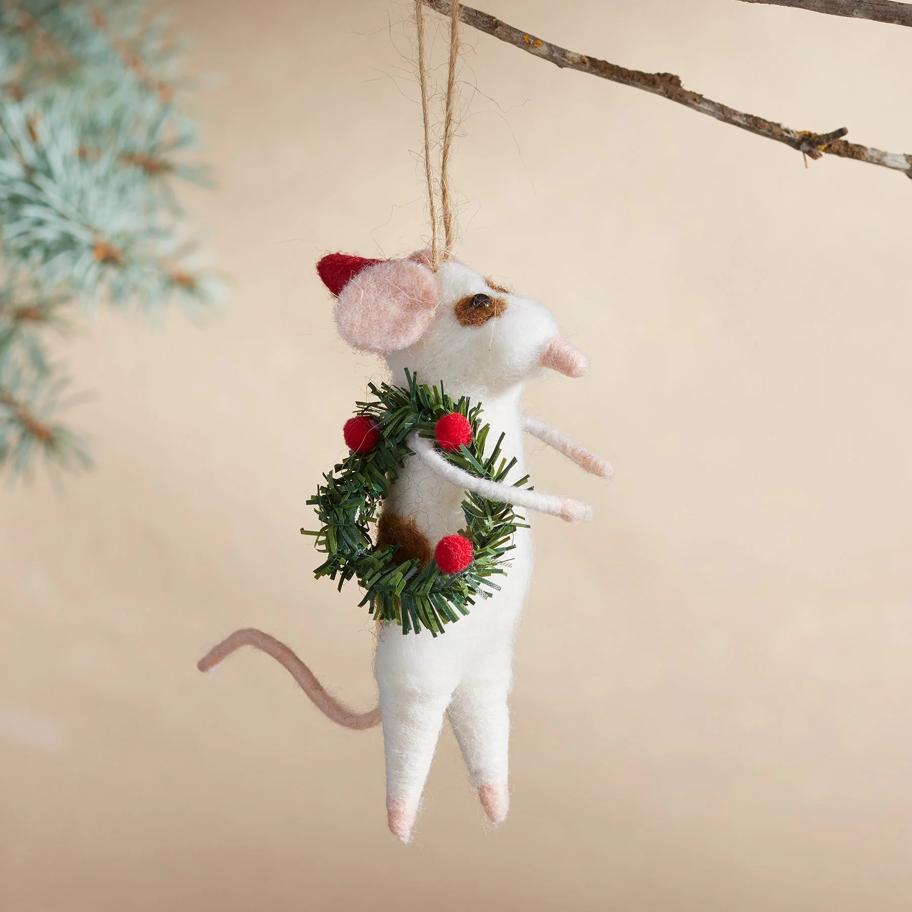 Joyous Mouse & Wreath Ornament