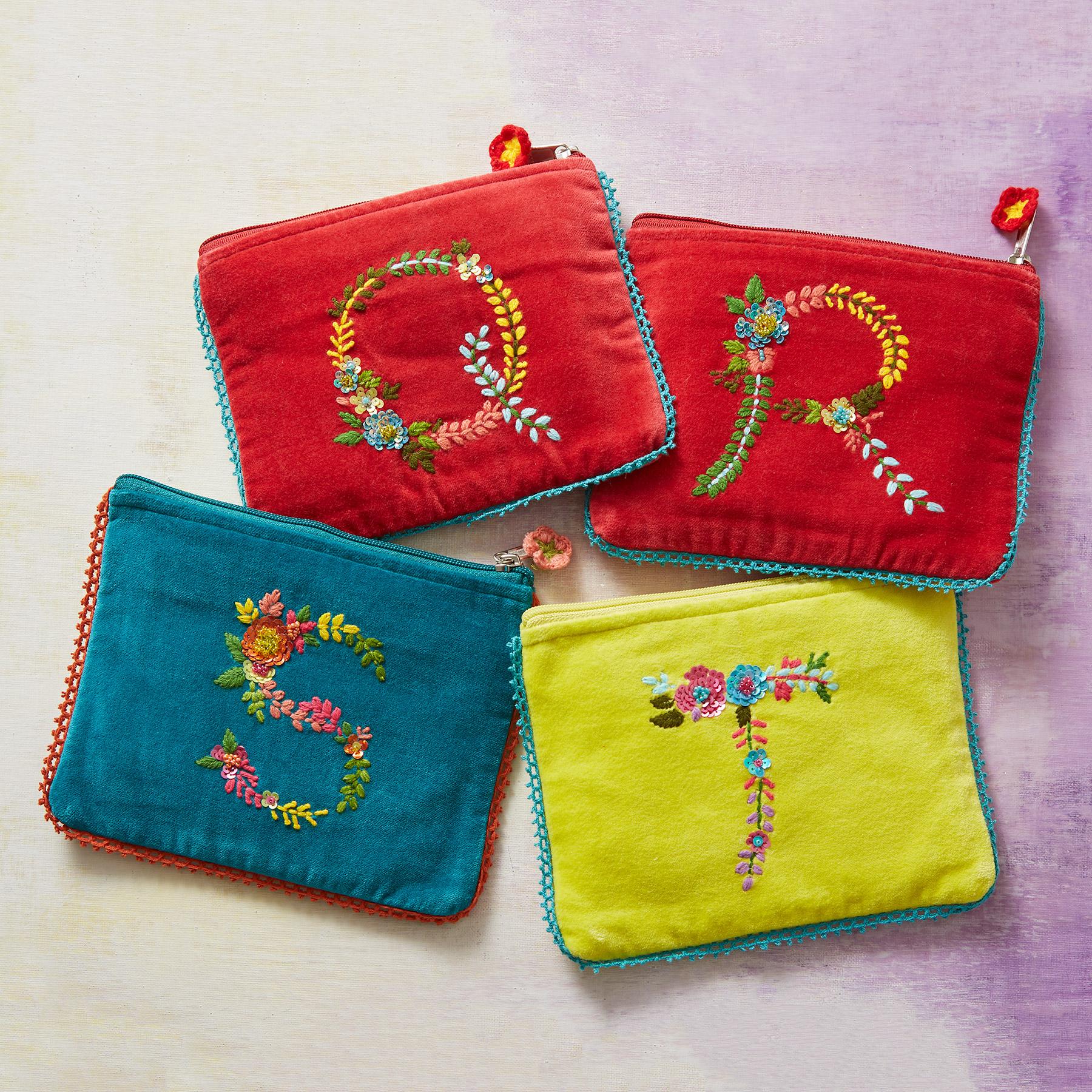 Garland Personalized Jewelry Pouch
