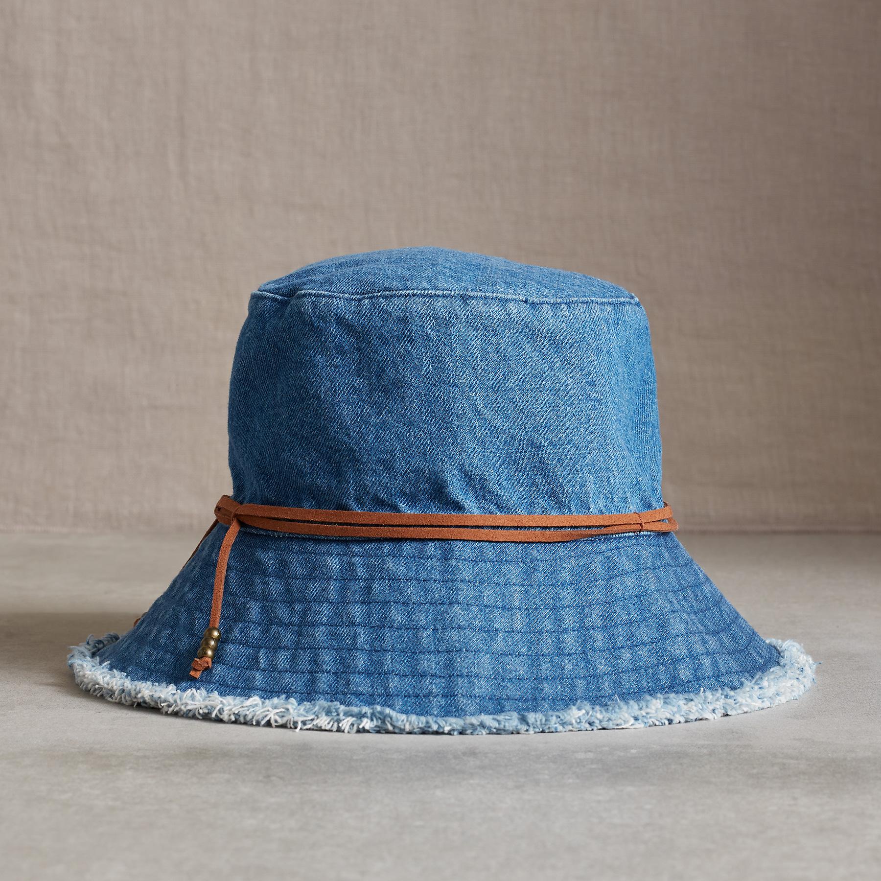 Fair Oaks Bucket Hat