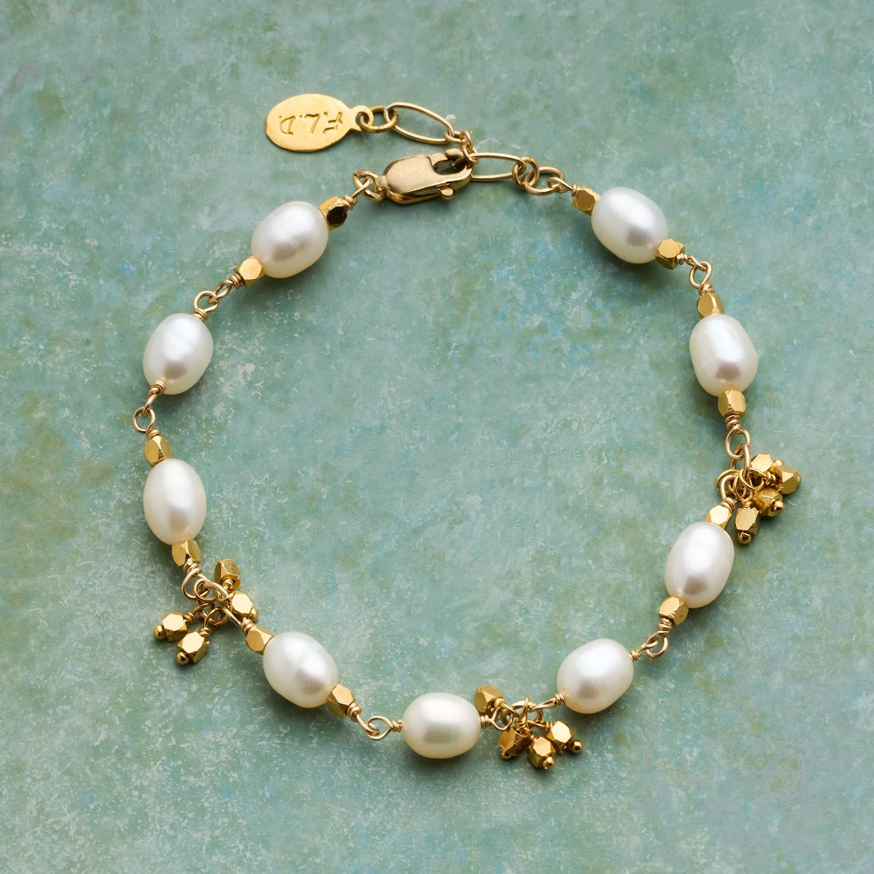 Pitter Patter Pearl Bracelet