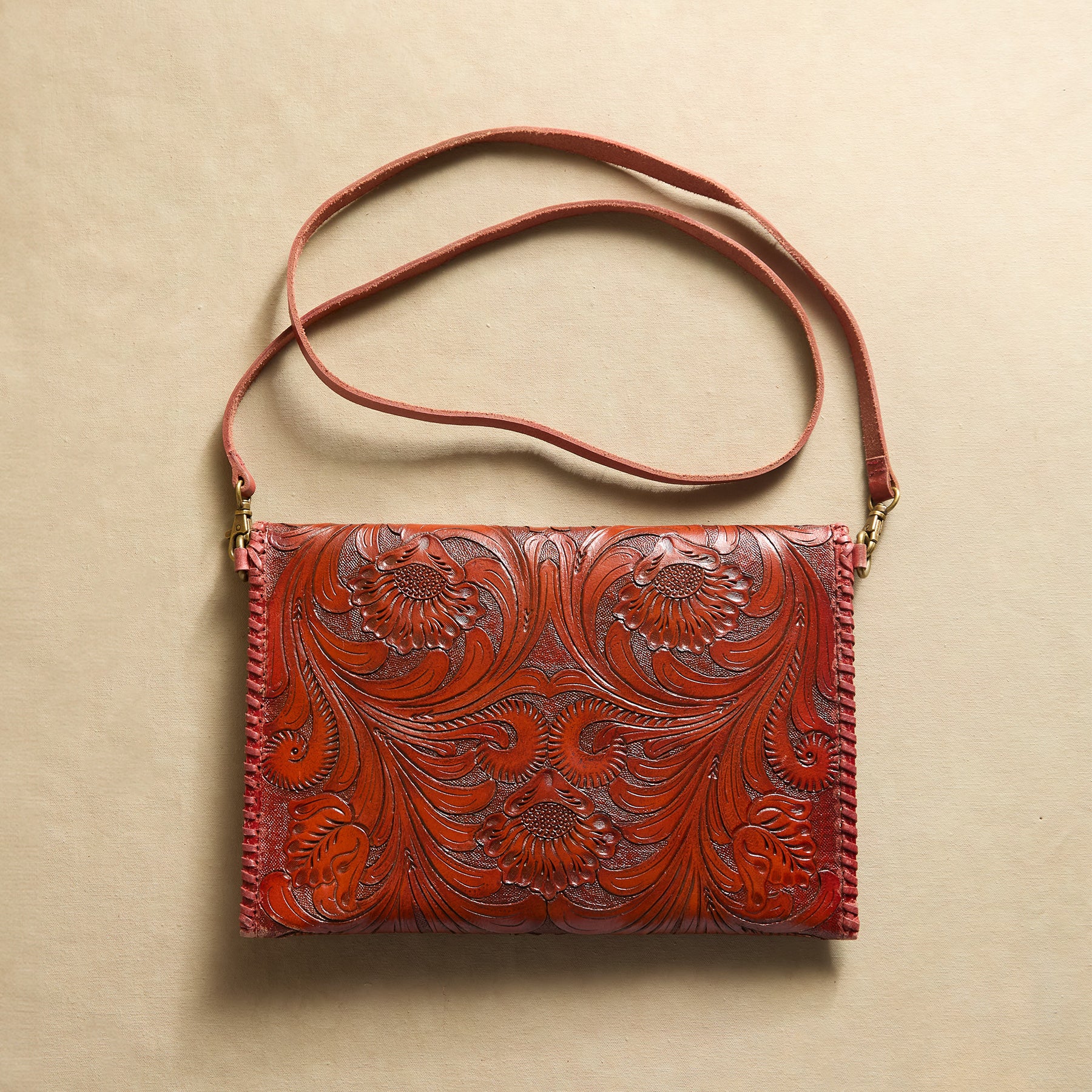 Shasta Tooled Clutch