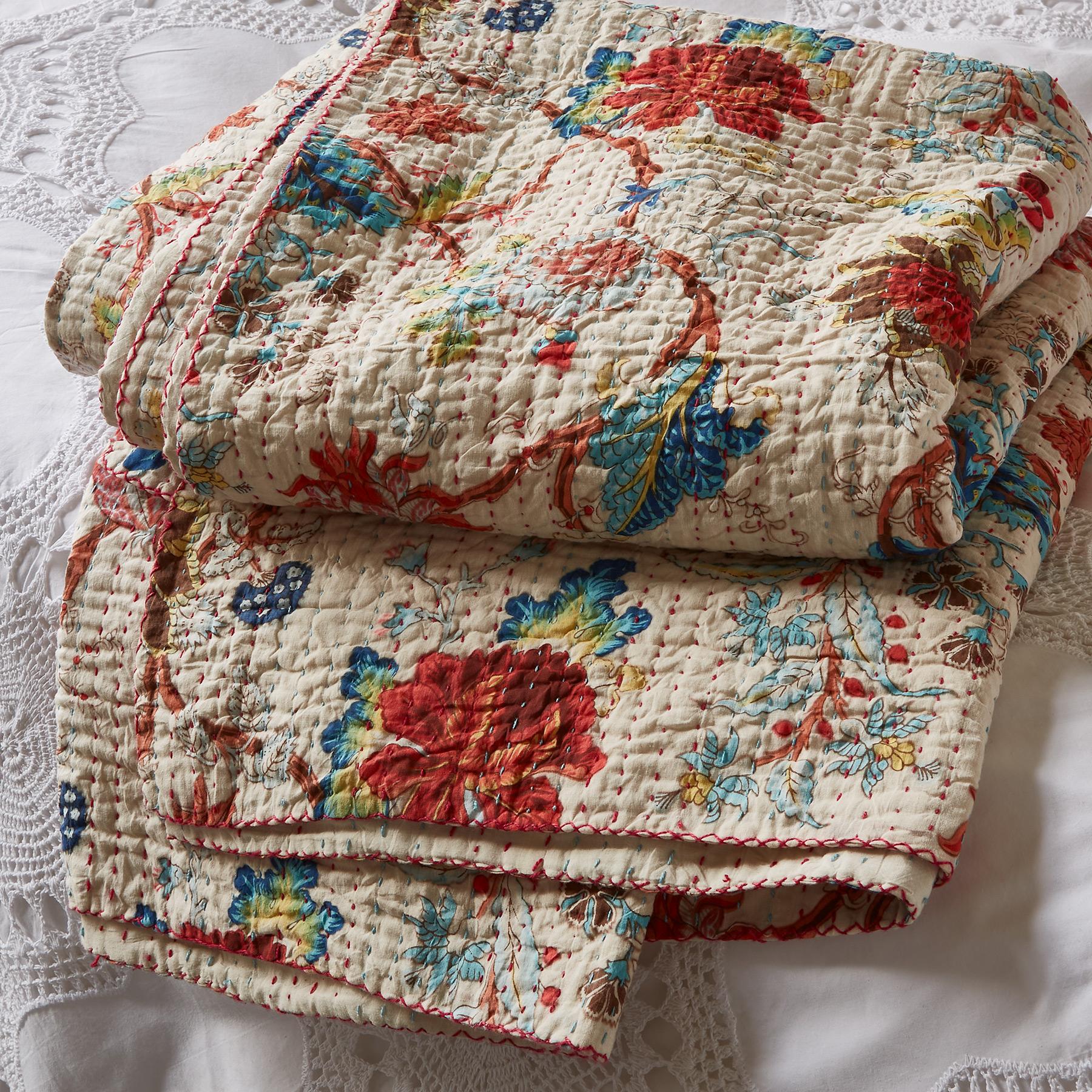 Theodora Lightweight Quilt