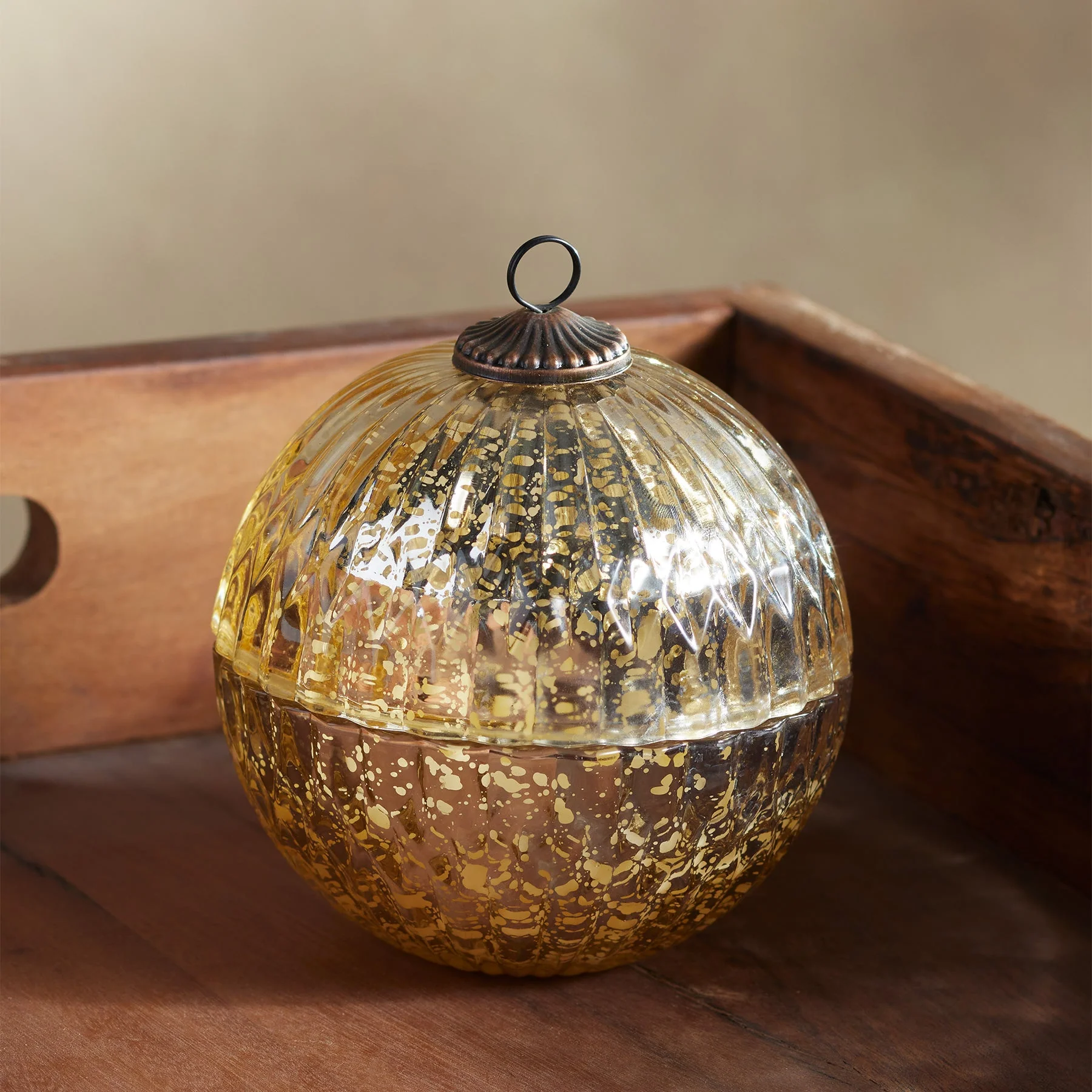 Holiday Shine Ornament Candle
