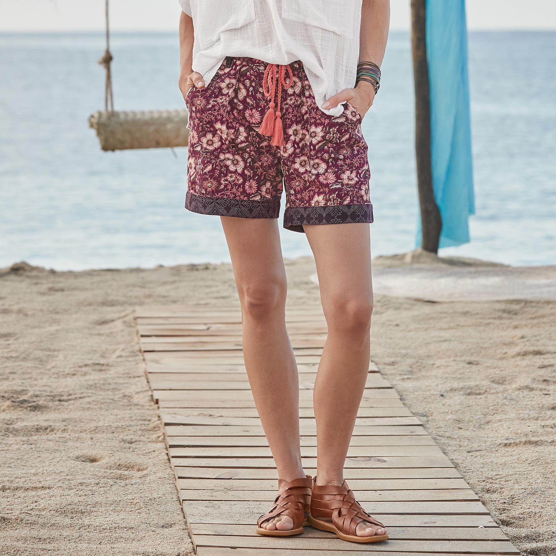 Kalini Shorts, Petite