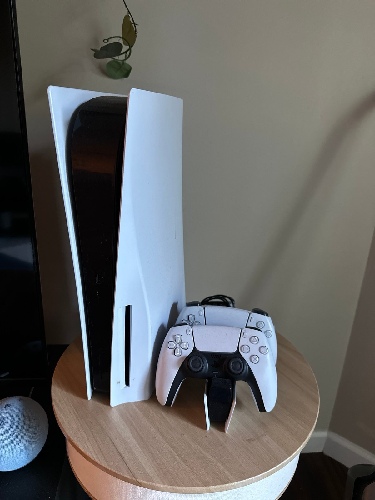 PlayStation 5 White 9J33 - Xoxmos
$120.50