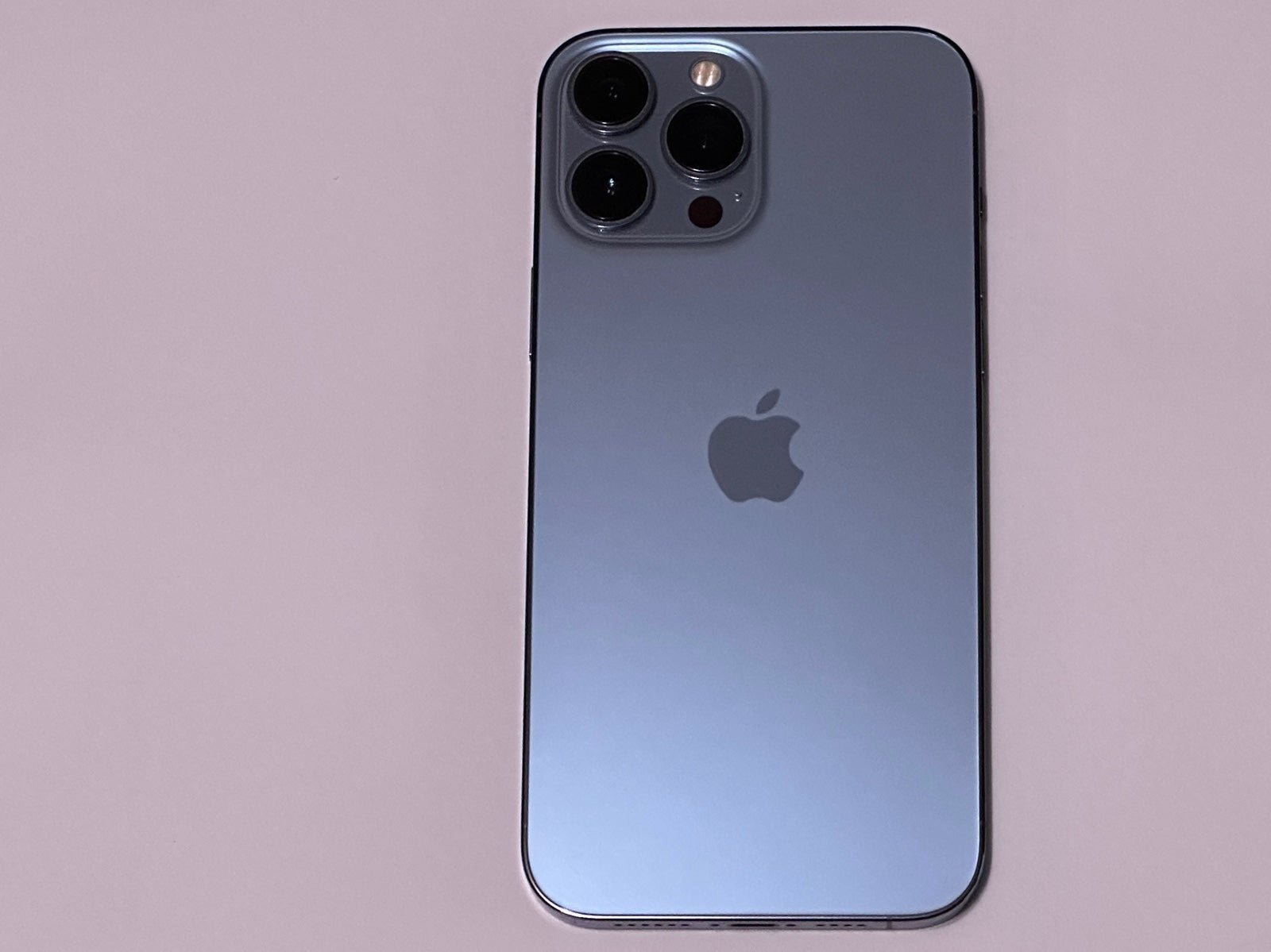 Apple iPhone 13 Pro Max 1 TB Unlocked 2Z25 - Xoxmos
$170.00