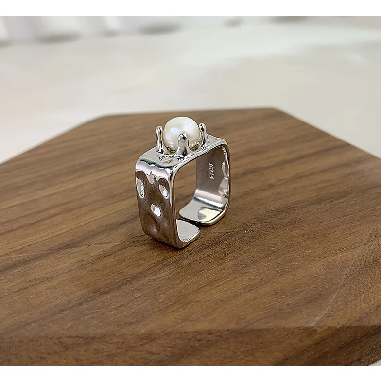 Wide Band Square Pearl Ring