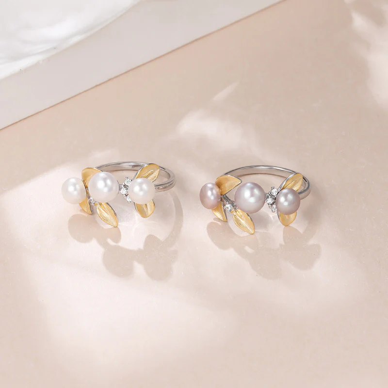 Leaf and Pearl Ring