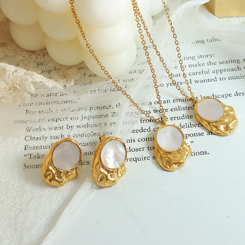 Irregular Mother of Pearl Pendant Necklace and Earring Set