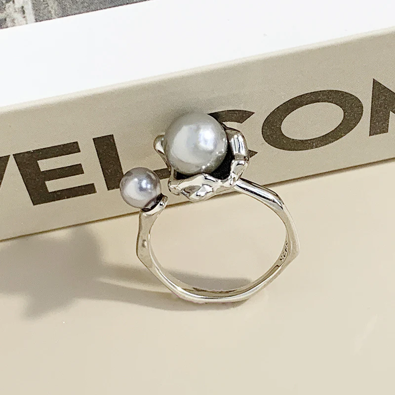Personality Grey Pearl Ring