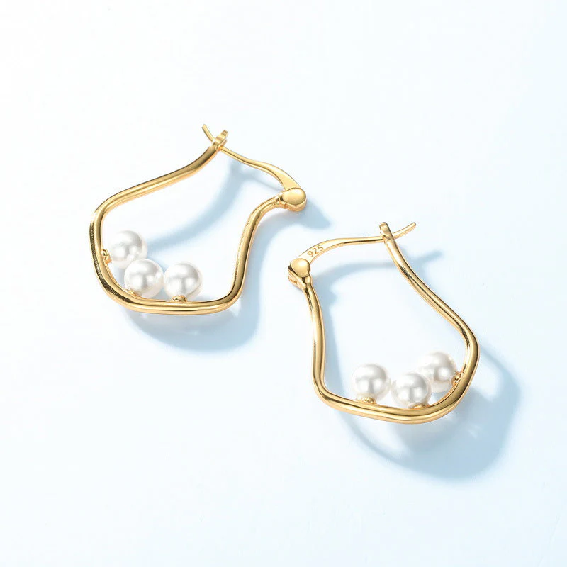 Geometry Pearl Earring