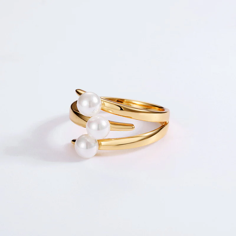 Unique Pearl Ring
