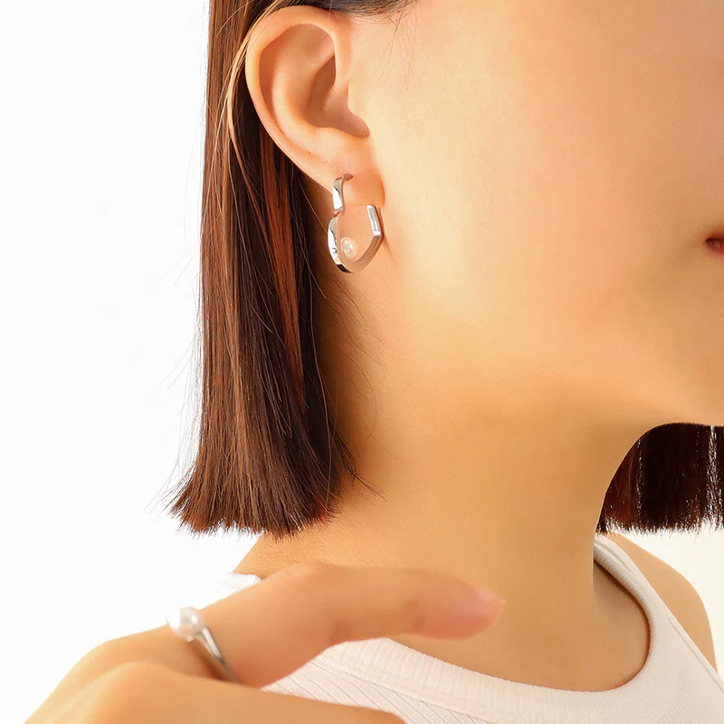 Chic Love Heart With Pearl Earrings