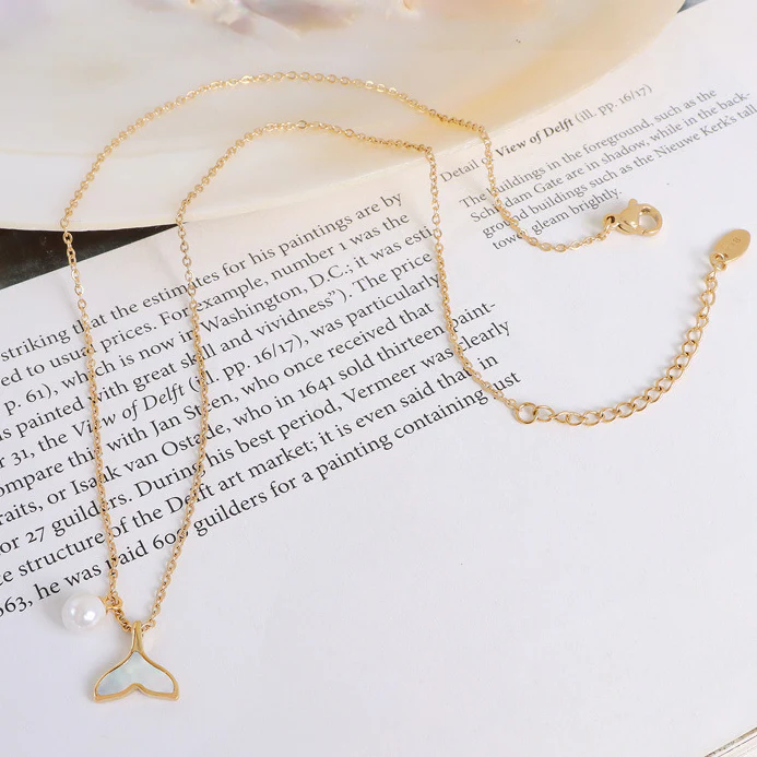 Fish Tail With Pearl Pendant Necklace