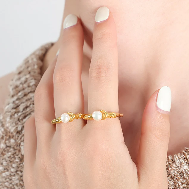 Irregular Open Mouth Freshwater Pearl Ring