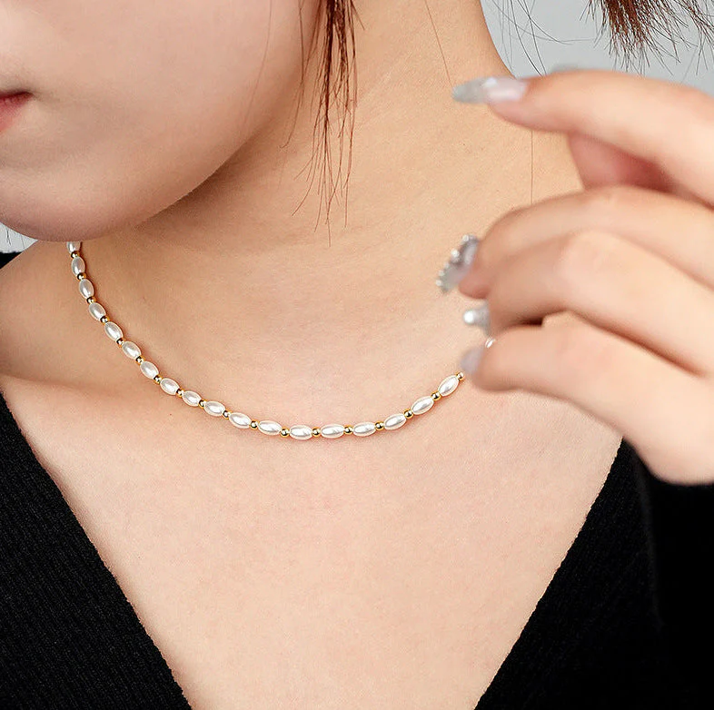 Elegant Olive Bead Pearl Necklace