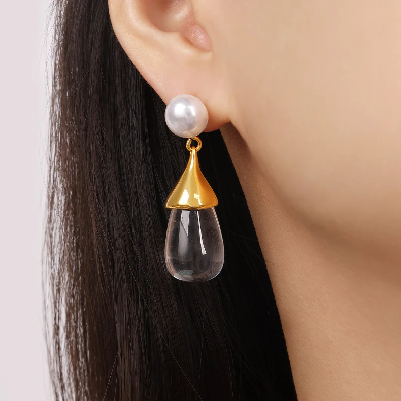 Cute Pearl Stud Resin Earrings