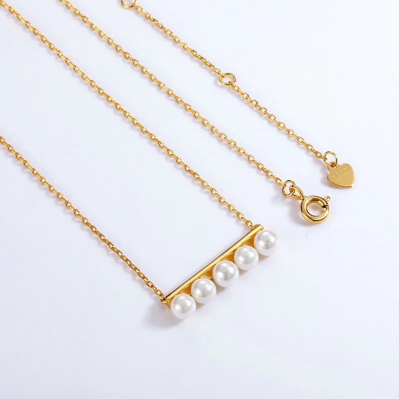 Balance Pearl Necklace