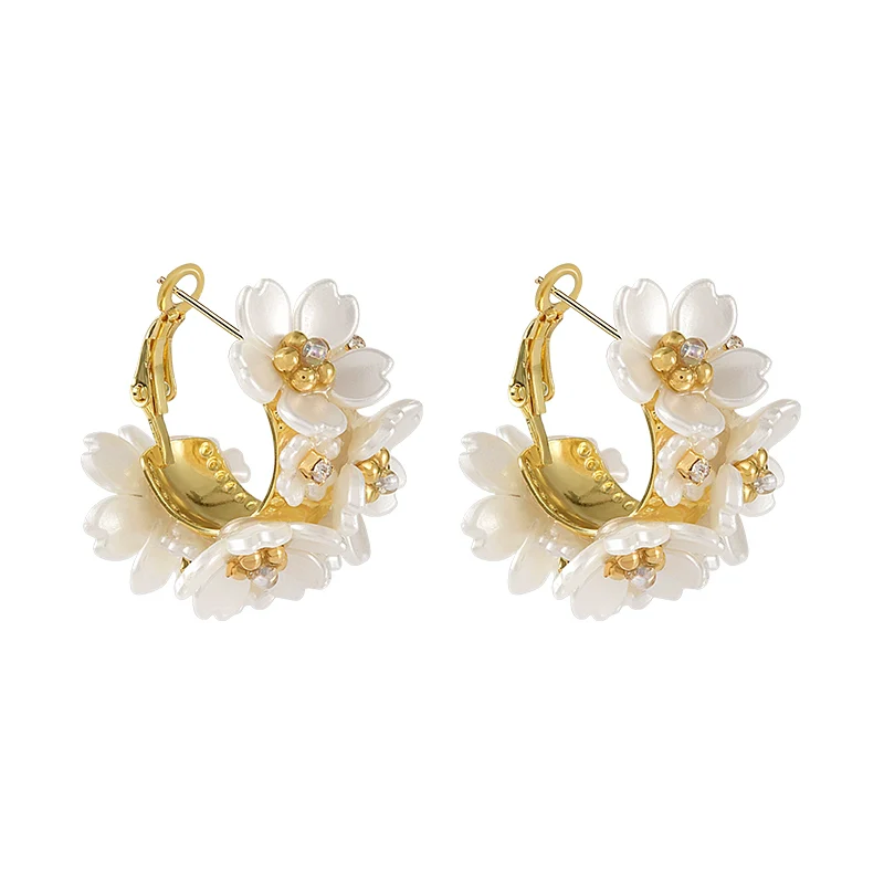 Flower Gold Pearl Earrings