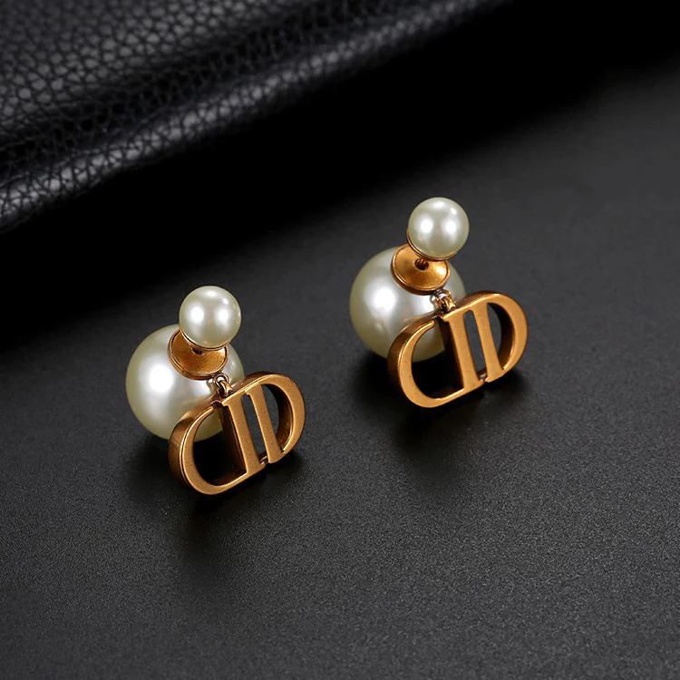 CD Pearl Earrings | Best Replica Jewelry™