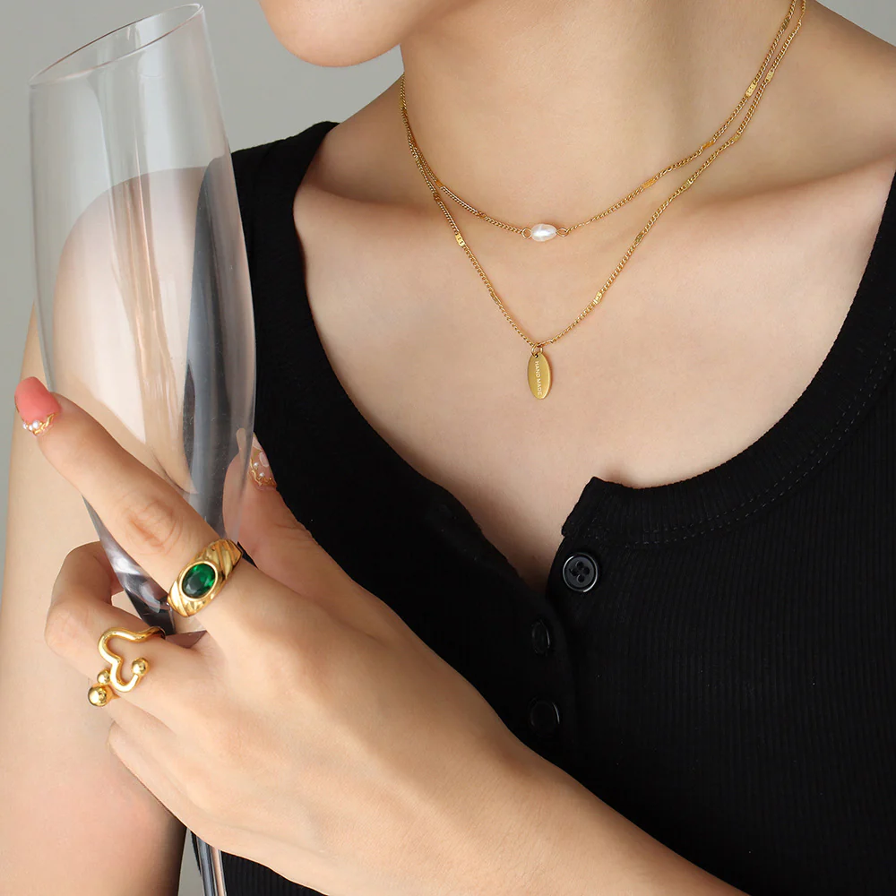 Oval Plate and Pearl Pendant Stacked Two Layered Necklace