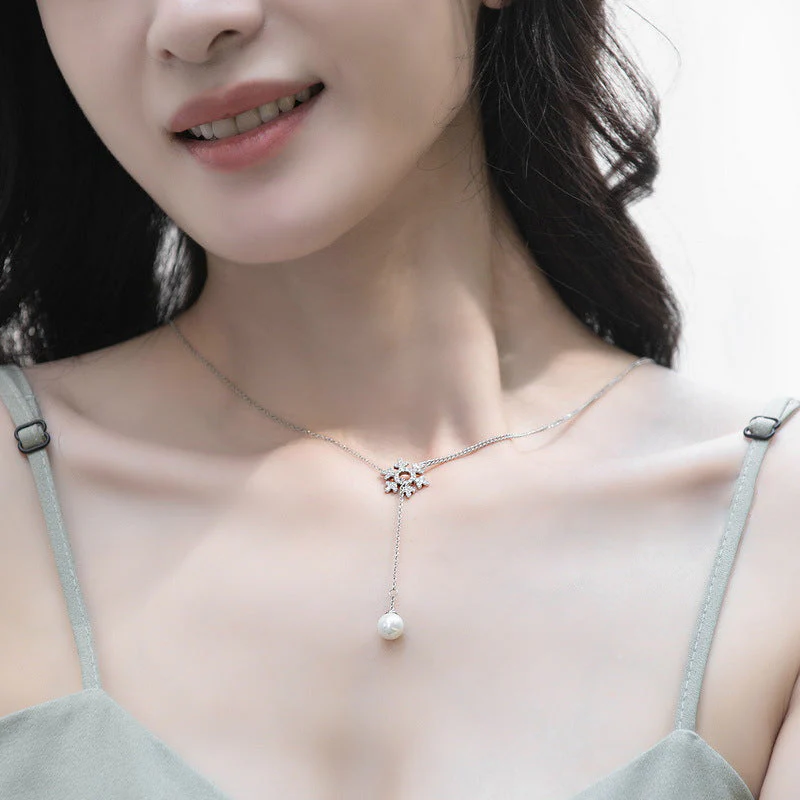 Snowflake Floating Pearl Necklace