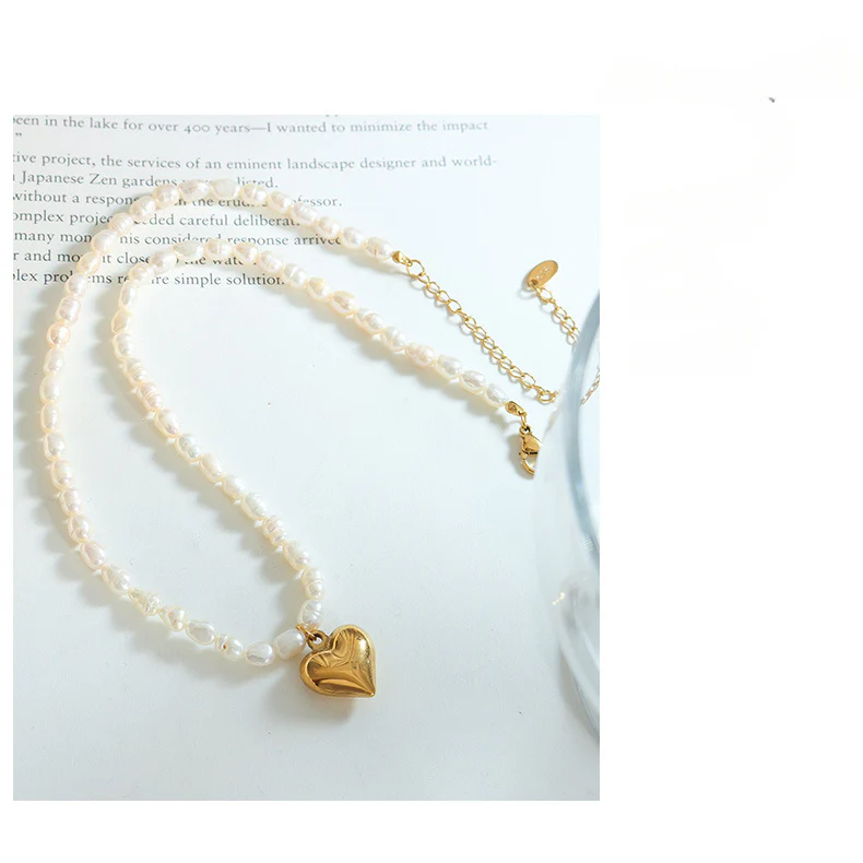 Gold Heart Pendant Necklace