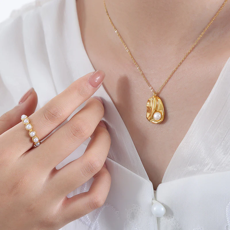 Saturn Inlaid Zircon and Pearl Pendant Necklace