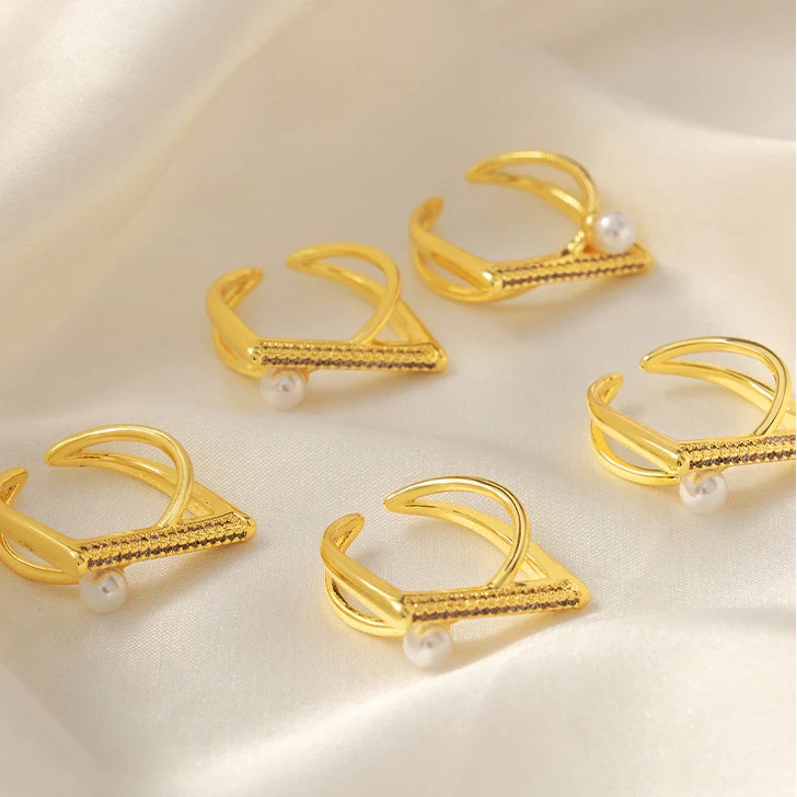 Geometric Open Diamond and Pearl Ring