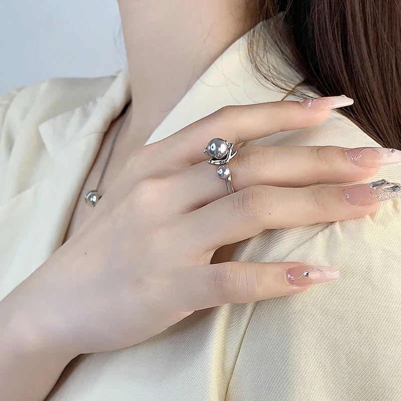Personality Grey Pearl Ring
