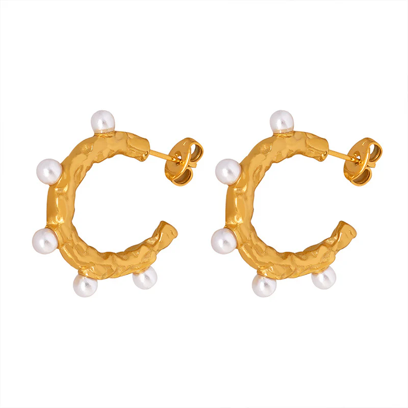 Fashionable Twist C Shape Pearl Earrings