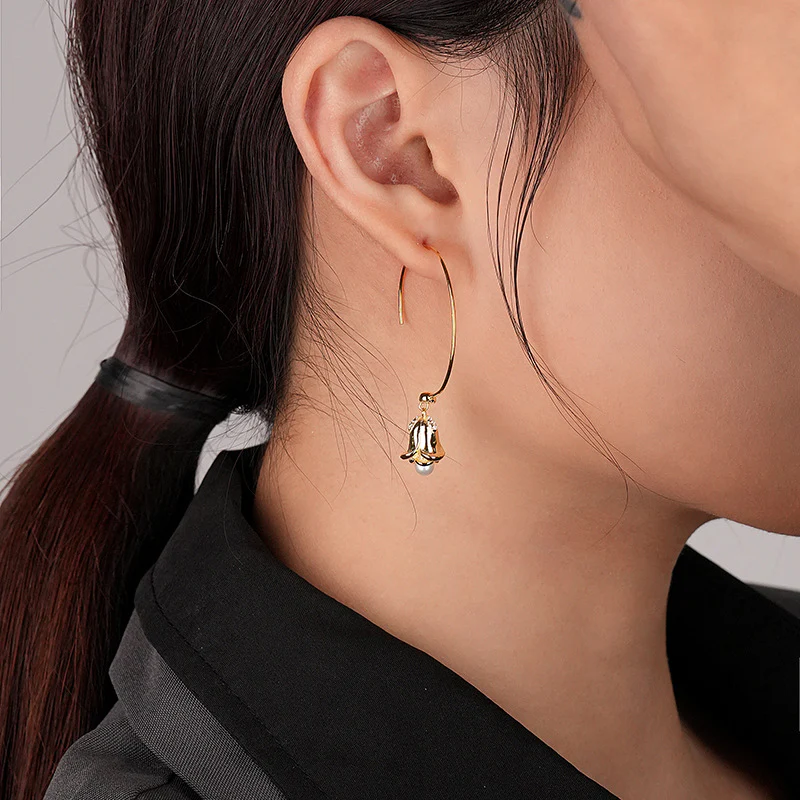 Dangle Floral Pearl Earrings