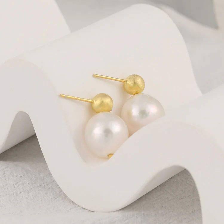 Chic Minimalist Pearl Stud Earrings