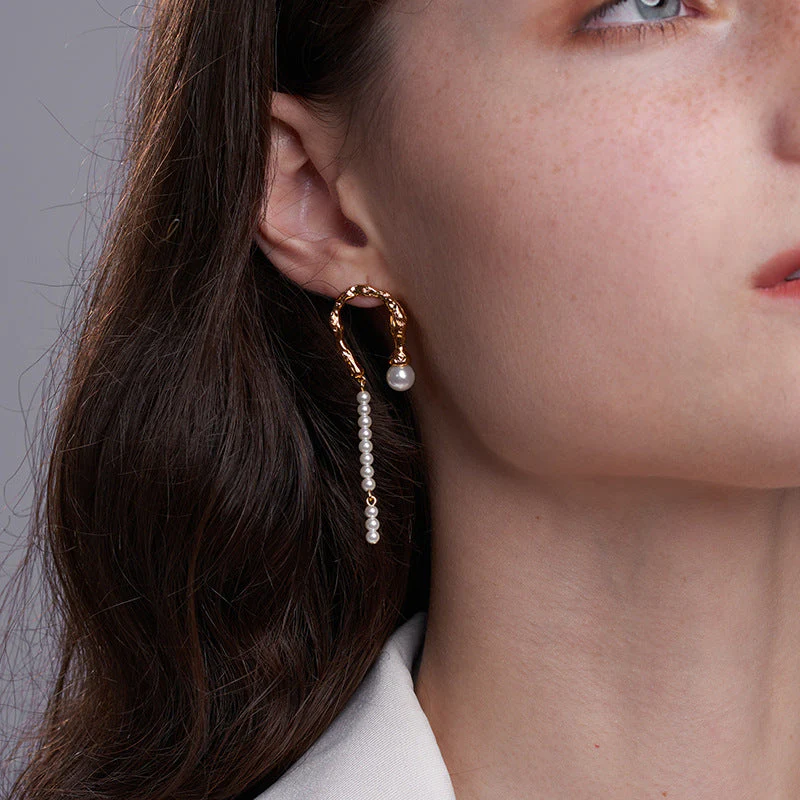 Geometric Asymmetric Pearl Earrings