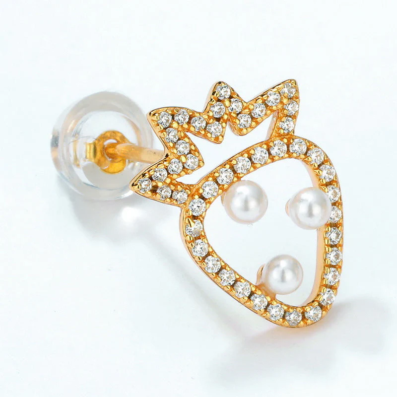 Strawberry Earrings With Pearls