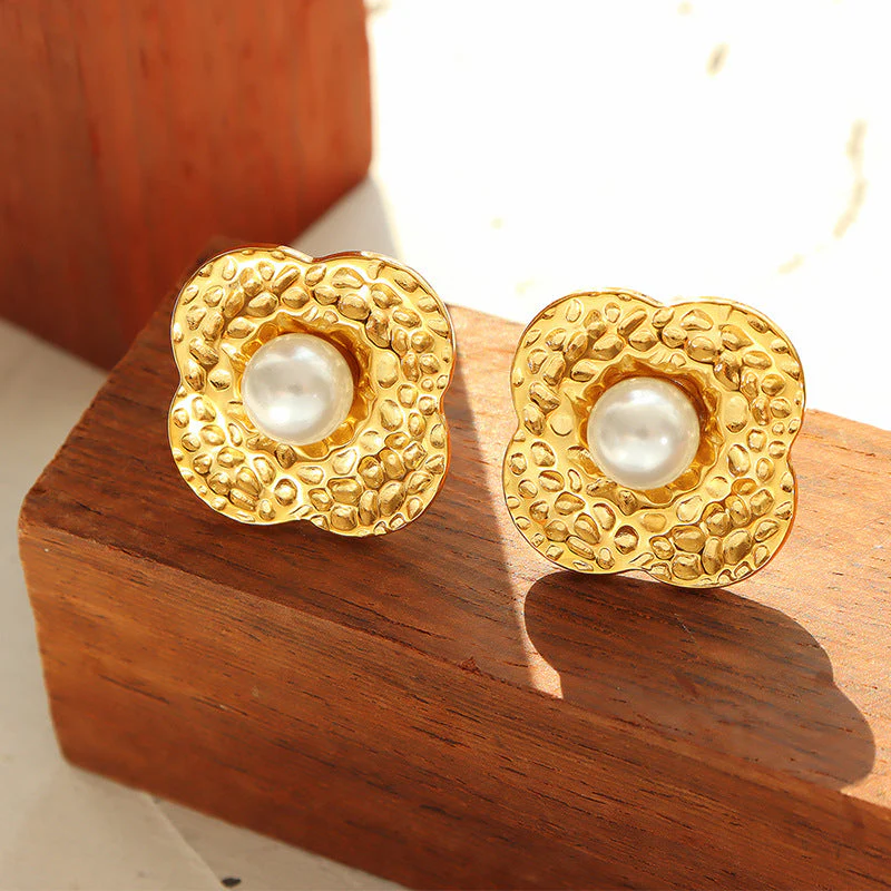 Four Leaf Clover Shaped Pearl Stud Earrings