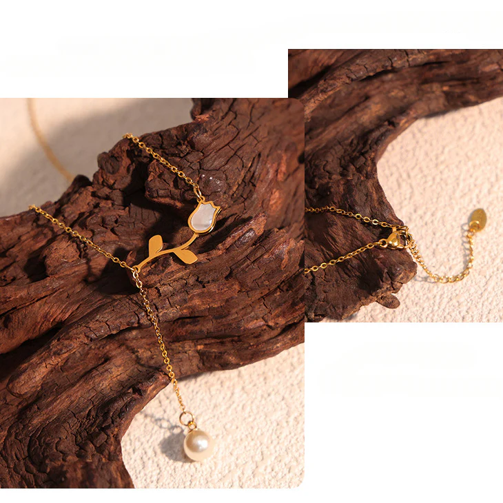 Rose with A Pearl Drop Pendant Necklace