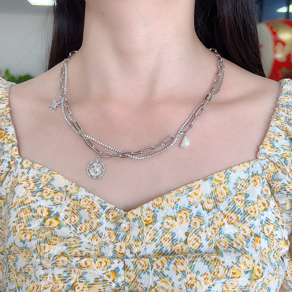 Vintage Pearl Pendant Necklace