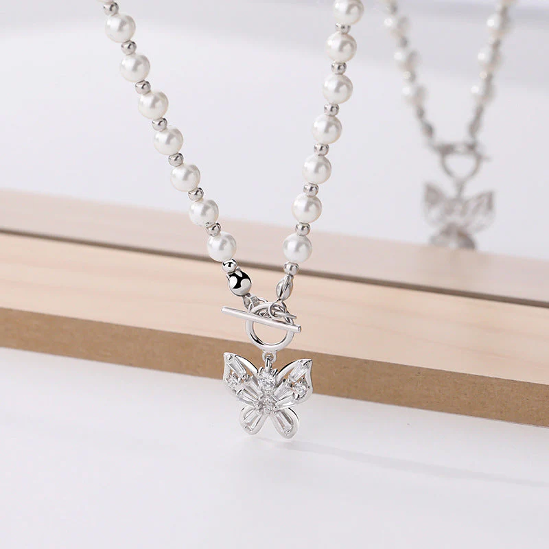 Zircon Butterfly Pendant Pearl Necklace