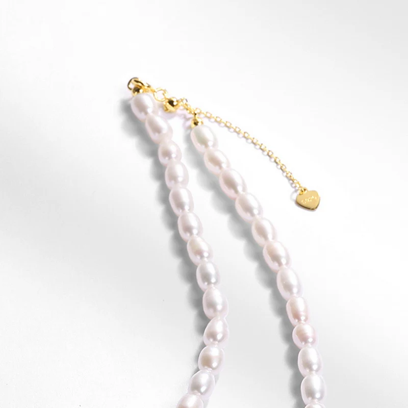 Minimalistic Classic Freshwater Pearl Strand Necklace