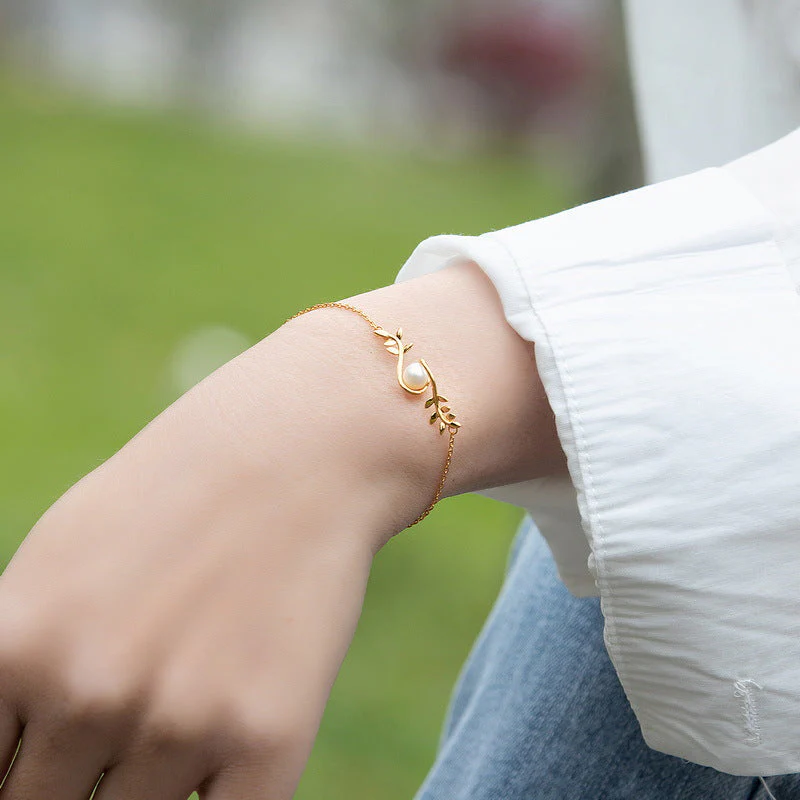 Olive Leaf Pearl Bracelet