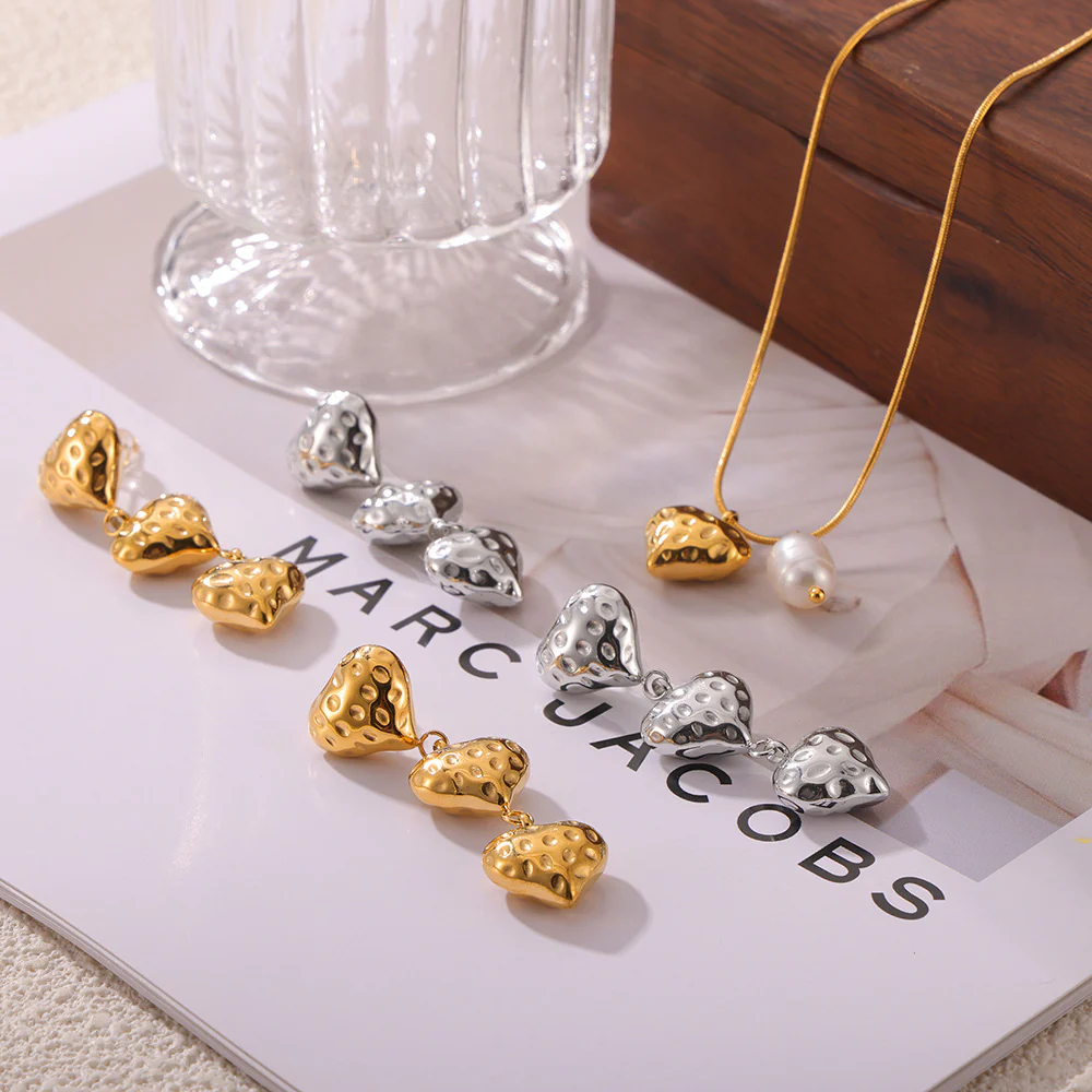 Lovely Pearl Charm Heart Pendant Necklace and Earring Set