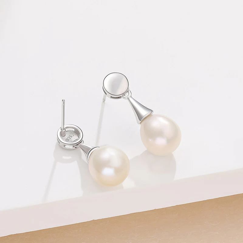 Classic Princess Style Teardrop Pearl Earrings