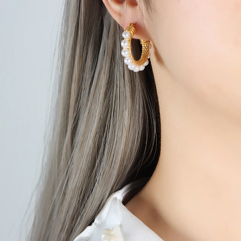 Round Hoop Pearl Earrings