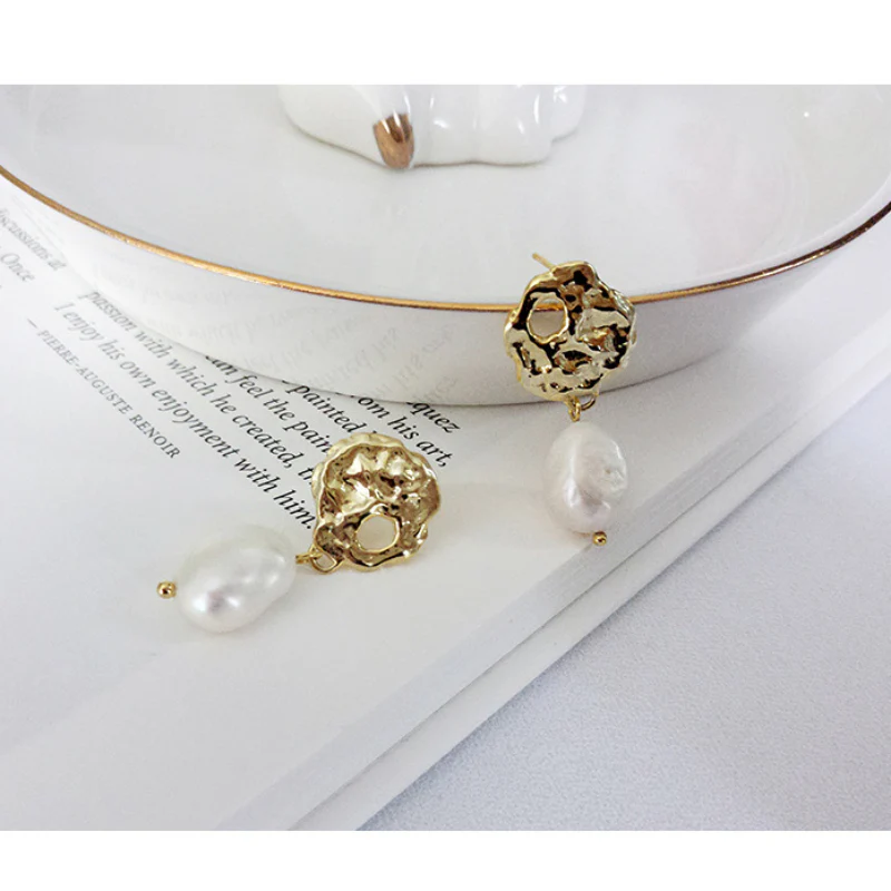 Baroque Pearl Dangle Earrings