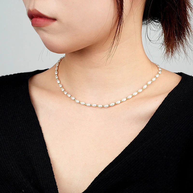 Elegant Olive Bead Pearl Necklace