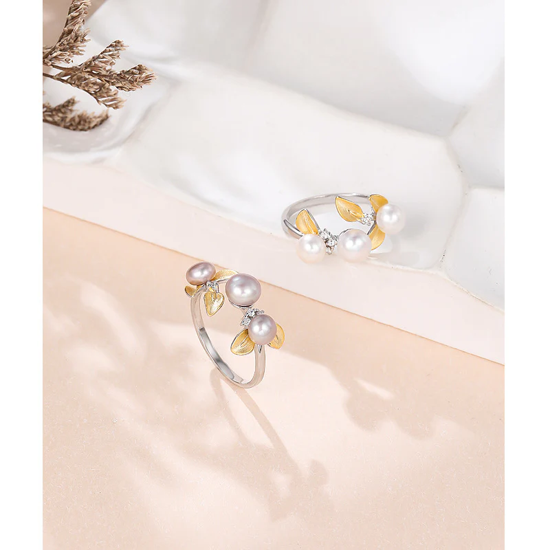 Leaf and Pearl Ring
