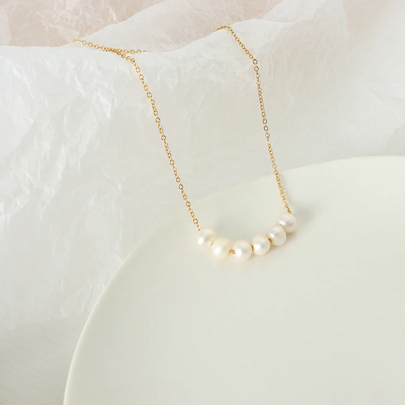 Floating Baroque Pearl Pendant Necklace